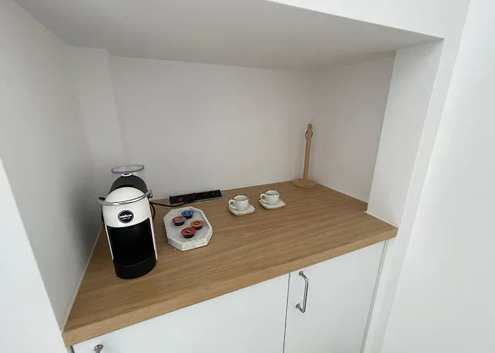 Апартаменты Flores Garden Pool & Sea View