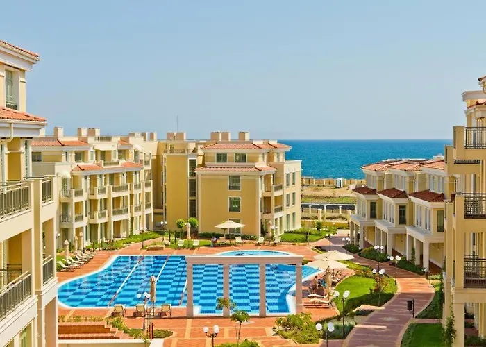 Апартаменты Flores Garden Pool & Sea View